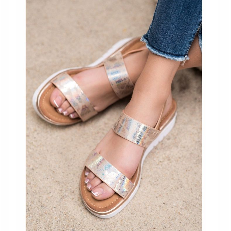 Small Swan Bequeme Sandalen mit Holo-Effekt mehrfarbig golden 1