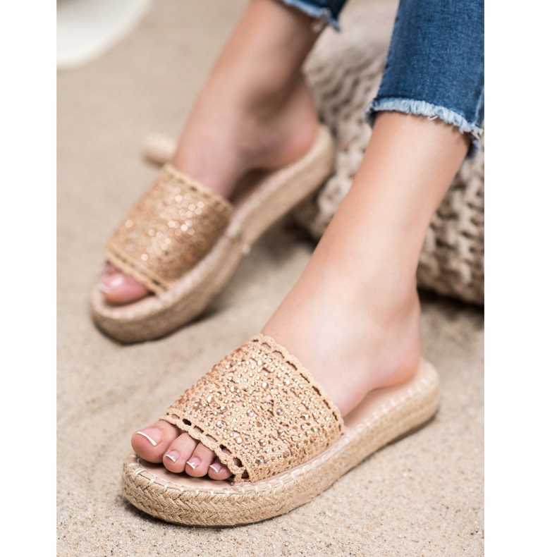 Small Swan Hausschuhe mit Kristallen beige mehrfarbig golden 1