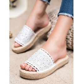 Small Swan Hausschuhe mit Kristallen weiß 2