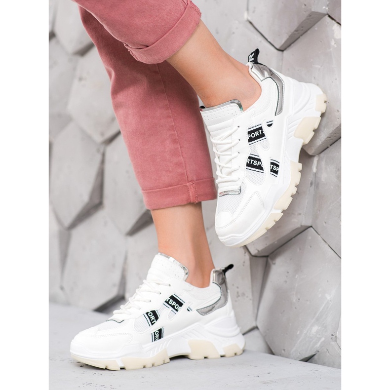 SHELOVET Weiße Sport-Sneaker 1