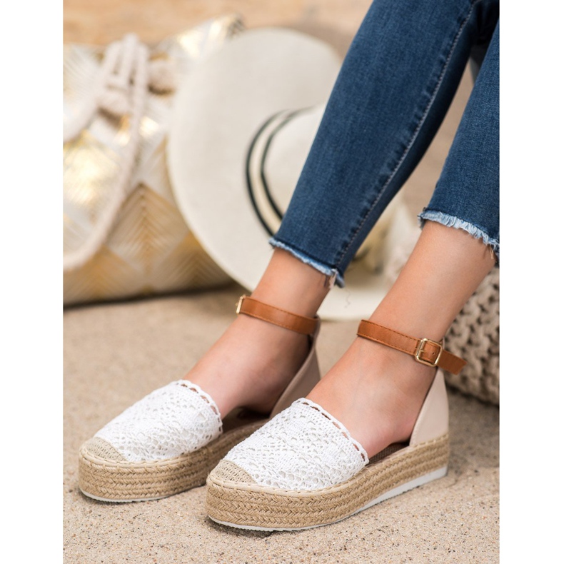 SHELOVET Modische Espadrilles mit Spitze weiß 2