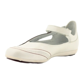 Ren But Ballerinas aus Leder von Ren-But im Angebot weiß mehrfarbig 2