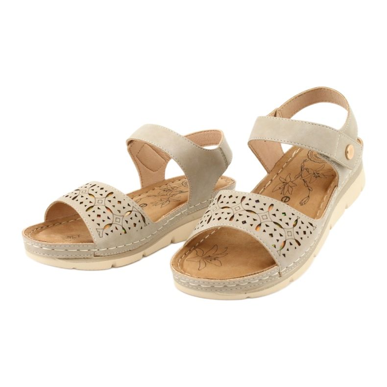 Evento Bequeme beige Sandalen 20SD98-1601 2