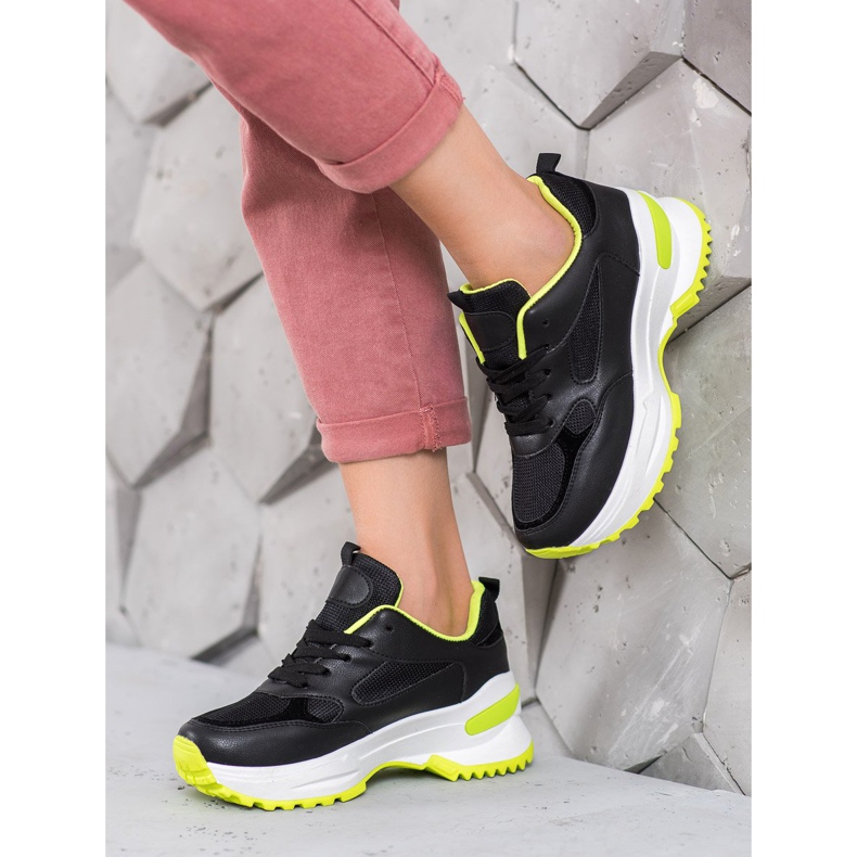 SHELOVET Schwarze Sportschuhe 1