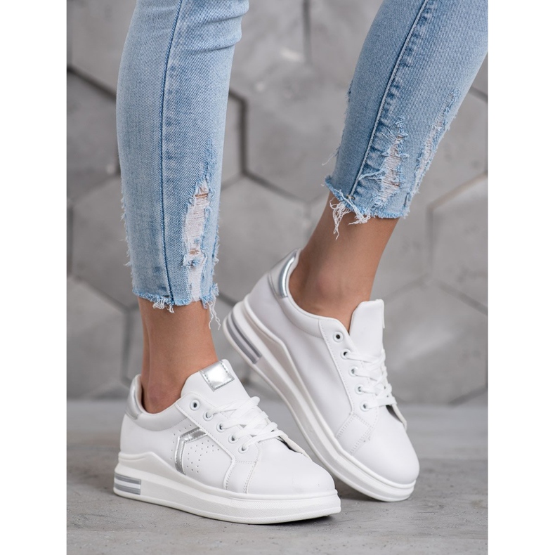 SHELOVET Sportschuhe aus Öko-Leder weiß 1