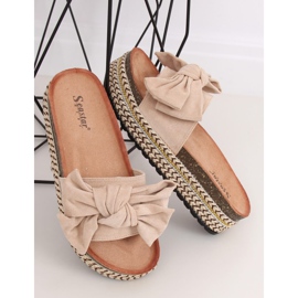 Hausschuhe mit hohen Sohlen beige CK137P Beige 1