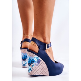 HV Marineblaue Sandalen für Damen auf dem Nemesis Wedge navy blau 2