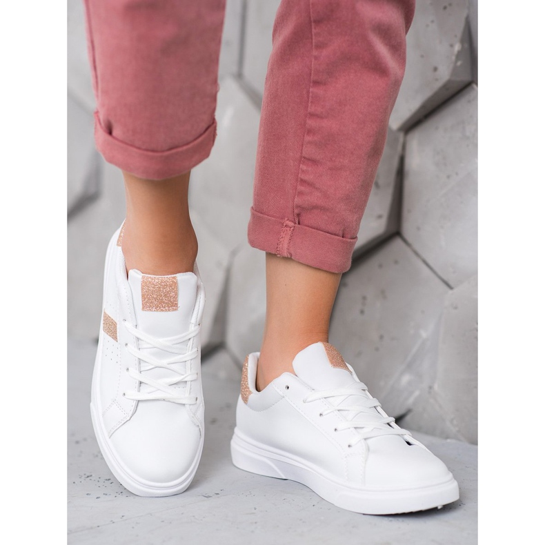 SHELOVET Sportschuhe mit Glitzer weiß 1