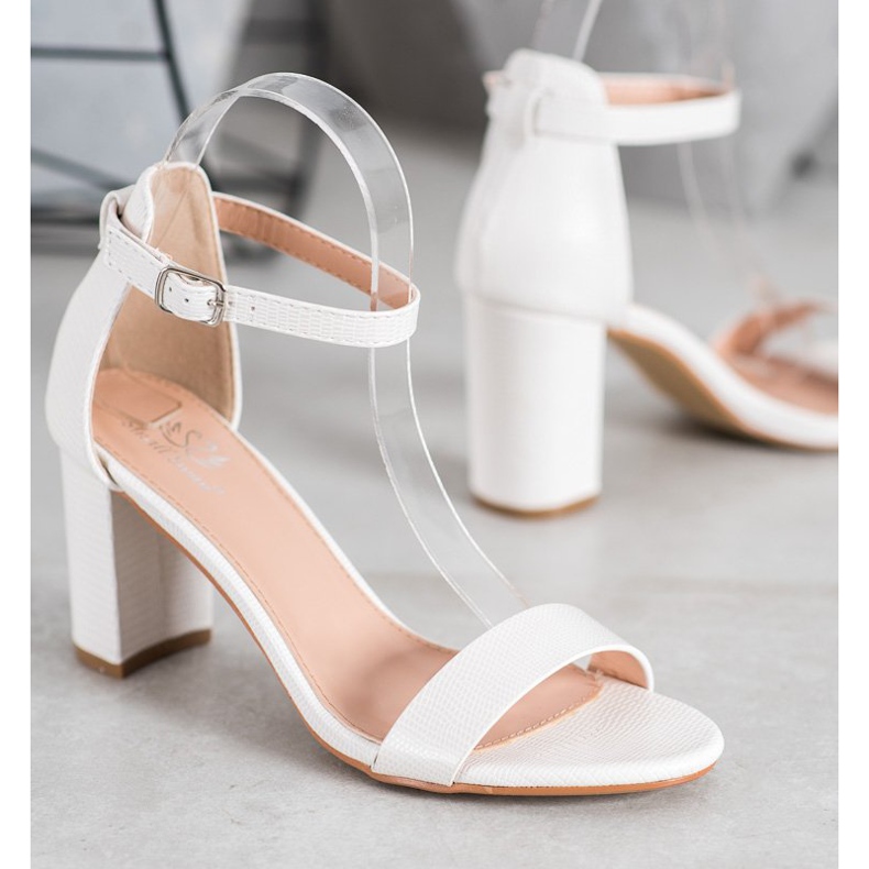 Small Swan Stylische Sandalen mit hohen Absätzen weiß 1