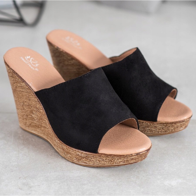 Small Swan Leichte Wildleder Hausschuhe schwarz 1