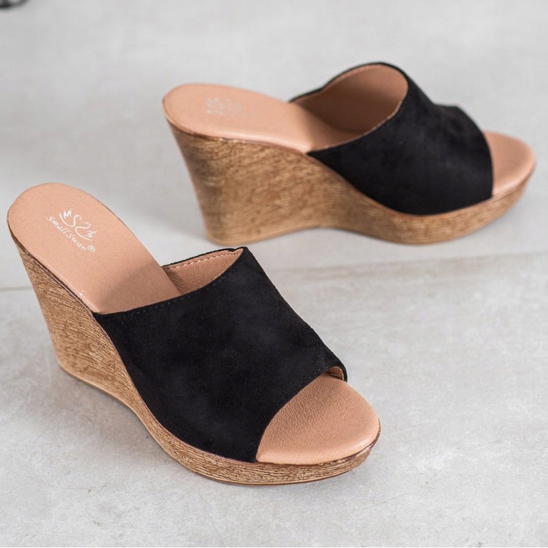 Small Swan Leichte Wildleder Hausschuhe schwarz 2