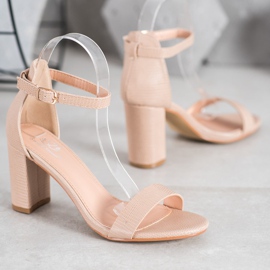 Small Swan Stylische Sandalen mit hohen Absätzen braun 1