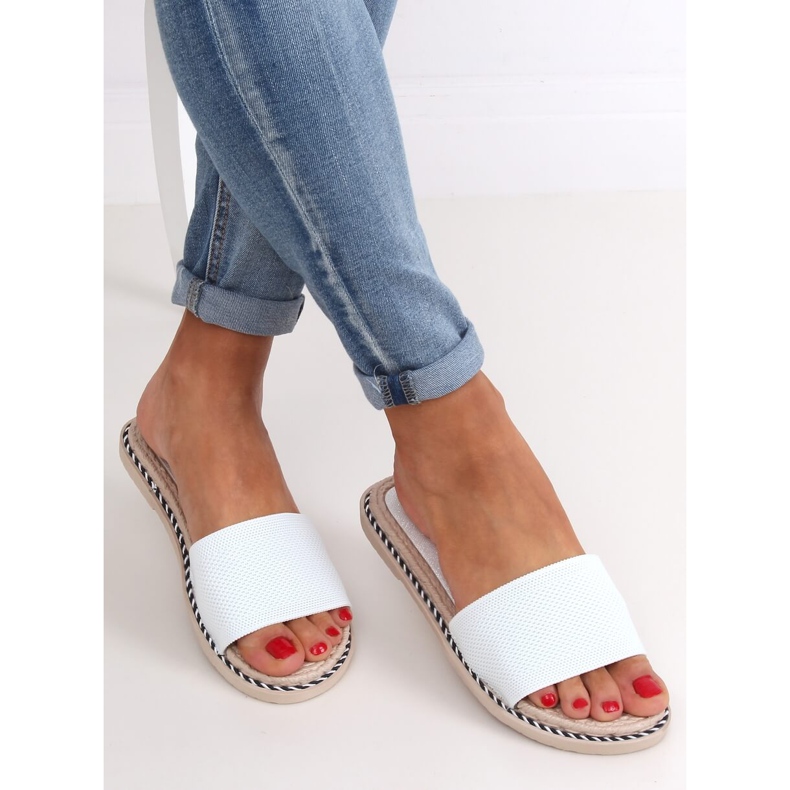 Weiße Damenhausschuhe 35-185 Weiß 1