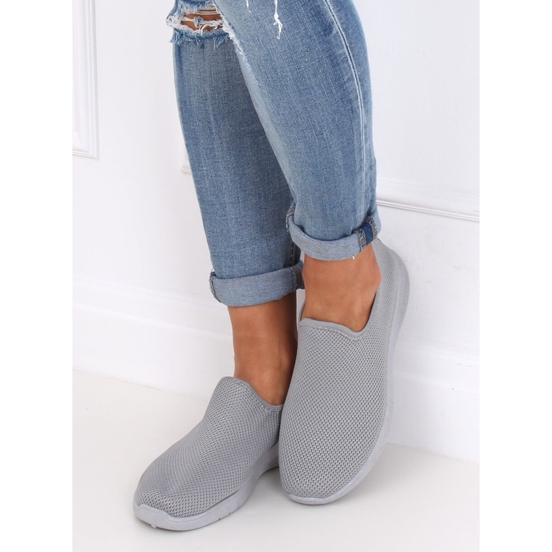 Graue Sportschuhe 7079 Grau 2