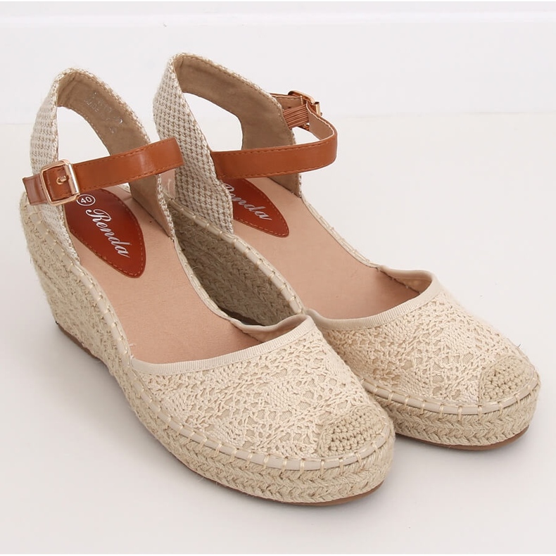 Espadrilles auf einem beigen Keil S-819 Beige 1
