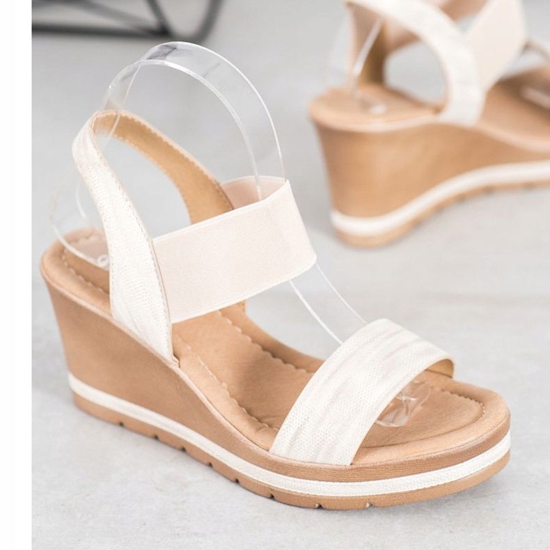 Sea Elves Stylische Keilsandalen braun 1