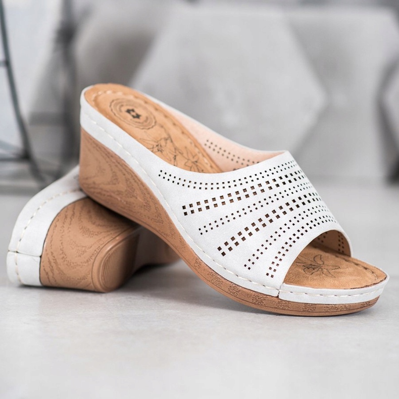 Evento Hausschuhe mit durchbrochenem Muster grau 1