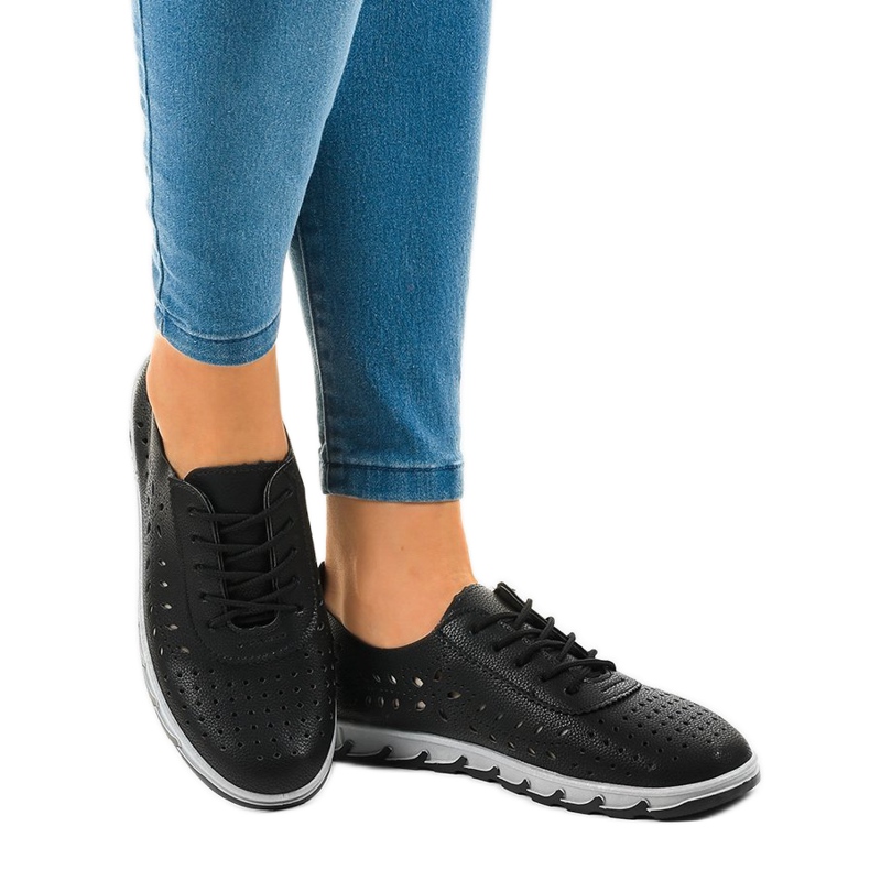 Schwarze durchbrochene Sport-Sneaker JH81168-3 1