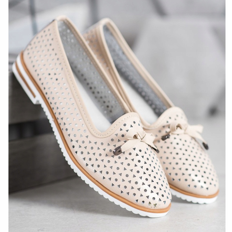 SHELOVET Lederschuhe mit durchbrochenem Muster braun 1