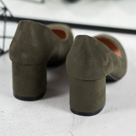 Fama Wildleder-Pumps auf einer Säule grün 1