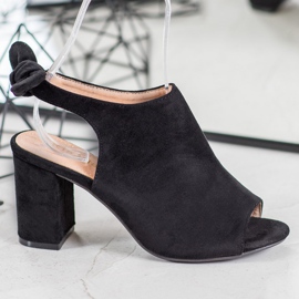 SHELOVET Hochhackige Sandalen schwarz 2