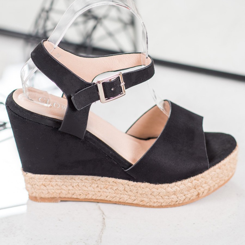 Clowse Schwarze Sandalen auf einem hohen Keil 2