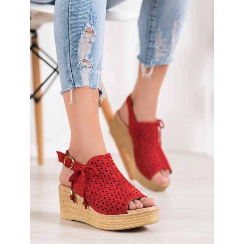 Small Swan Bequeme durchbrochene Sandalen rot 1