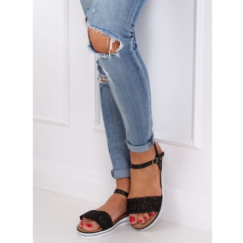 Schwarze Sandalen für Damen 35-197 Schwarz 1