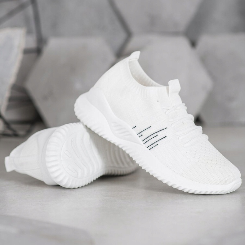 MCKEYLOR durchbrochene Schuhe weiß 2