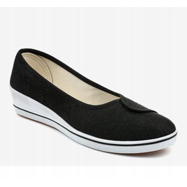 Schwarze Sneakers glänzende Keilsneaker K-1-002 1