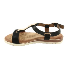 Modische schwarze Sandalen für Damen Evento 20SD14 2067 gelb 2