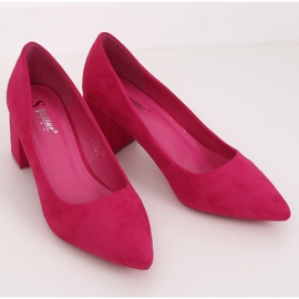 Pumps auf einem fuchsiafarbenen GG-76P Fushia Post rosa 1
