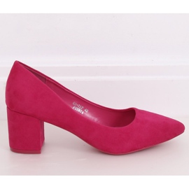 Pumps auf einem fuchsiafarbenen GG-76P Fushia Post rosa 2