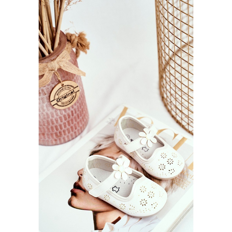 Apawwa Kinderballerinas mit Klettverschluss Kwiatuszek White Flored weiß 1