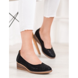 Pumps am VINCEZA Keil schwarz 2