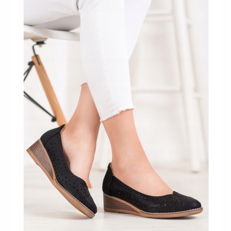 Pumps am VINCEZA Keil schwarz 1