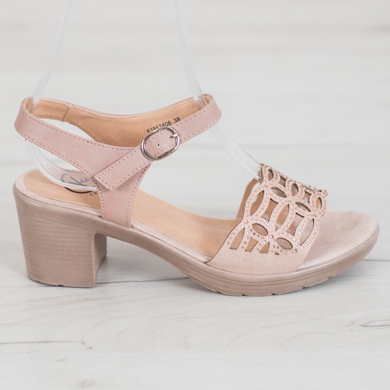 Kylie Bequeme Sandalen an einem dicken Pfosten braun 2