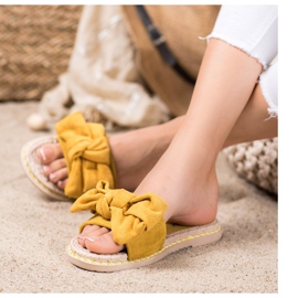 Anesia Paris Stilvolle Hausschuhe aus Wildleder gelb 2