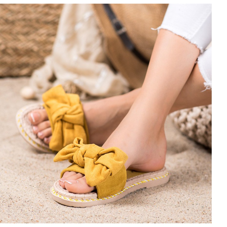 Anesia Paris Stilvolle Hausschuhe aus Wildleder gelb 2