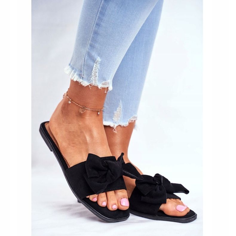 Malaysia Damen Hausschuhe mit schwarzen Schleifen 1