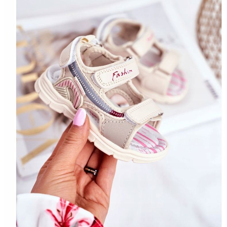 PL1 Kindersandalen mit Klettverschluss Beżowe Grobino beige 1