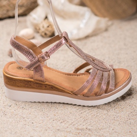 Mannika Bequeme Keilsandalen golden 1