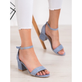 Nio Nio Bequeme Sandalen an einer Bar blau 1