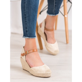 Renda Espadrilles mit Schnalle braun 1