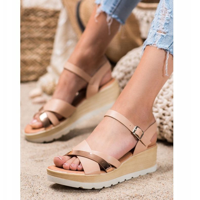 Renda Keilsandalen beige 1