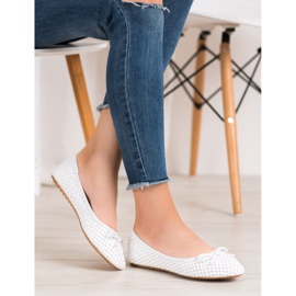 Small Swan Geflochtene Ballerinas weiß 1