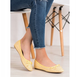 Small Swan Geflochtene Ballerinas gelb 1