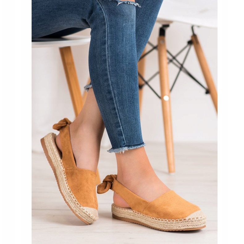 Nio Nio Espadrilles mit entdecktem Absatz braun 1