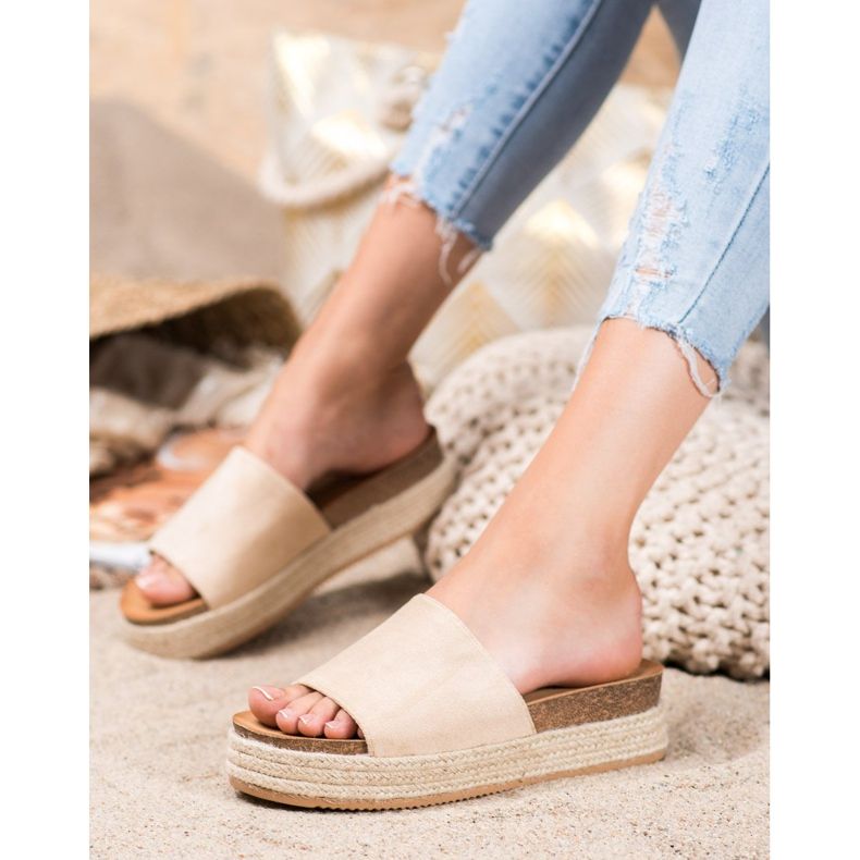 Renda Wildlederhausschuhe auf der Plattform braun 1