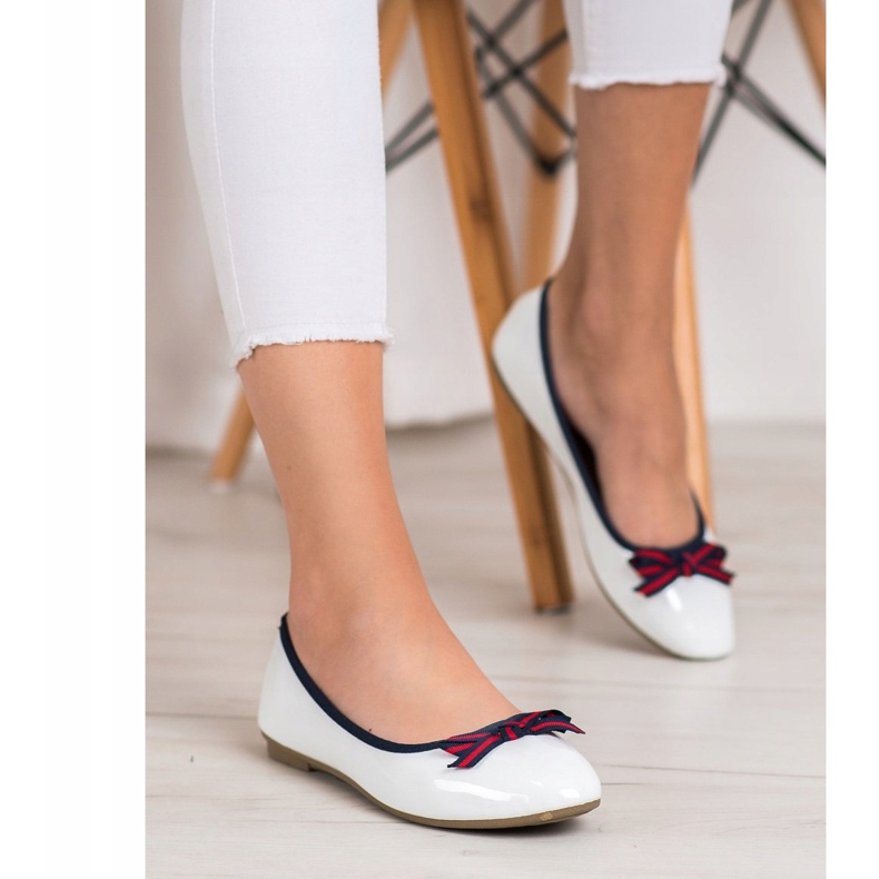 SHELOVET Ballerina mit Schleife weiß 2